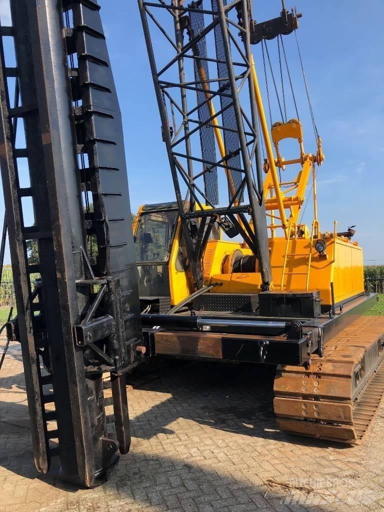 Kobelco 7035 Piling rigs