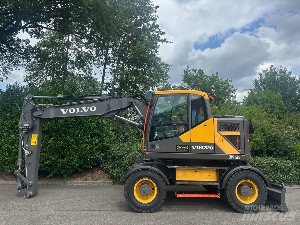 Volvo EWR 150 E Wheeled excavators