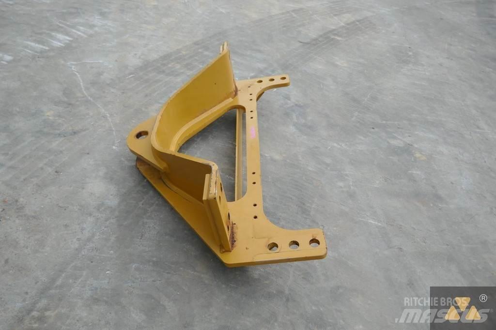 CAT 140M3 Drawbar Transportation - Others