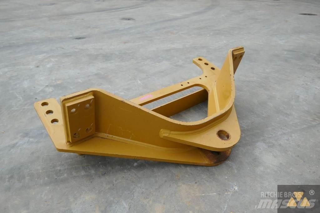 CAT 140M3 Drawbar Transportation - Others