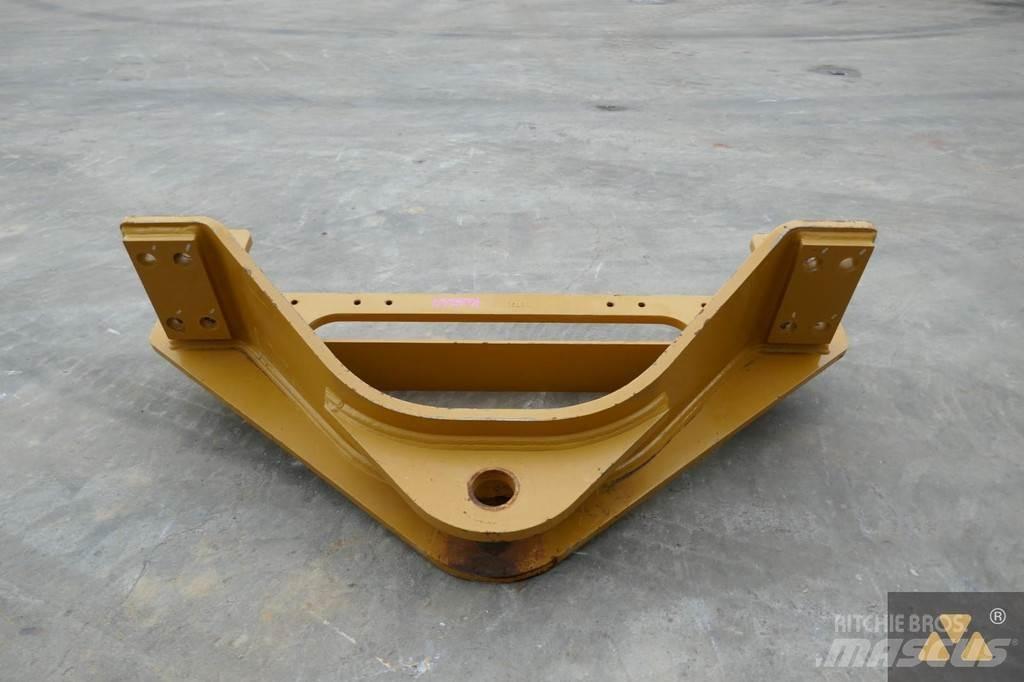 CAT 140M3 Drawbar Transportation - Others