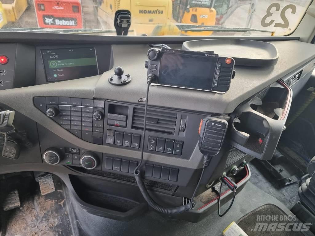 Volvo FH 540 Skip loader trucks