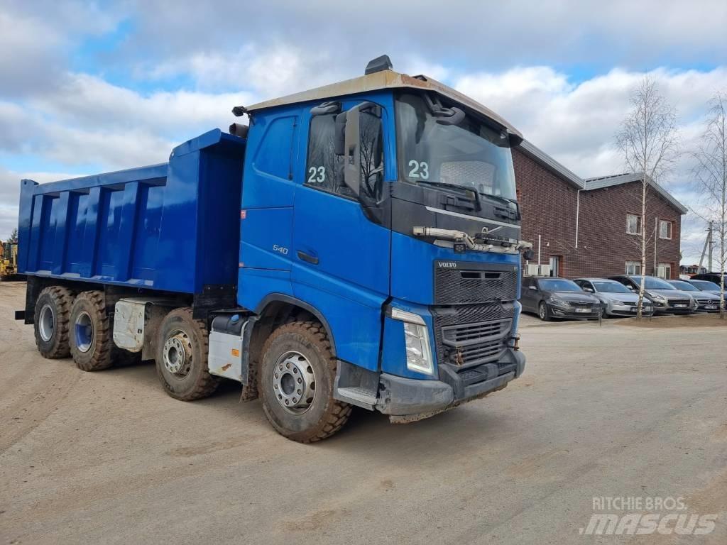 Volvo FH 540 Skip loader trucks