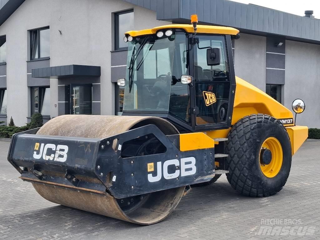 JCB VM 137 Single drum rollers