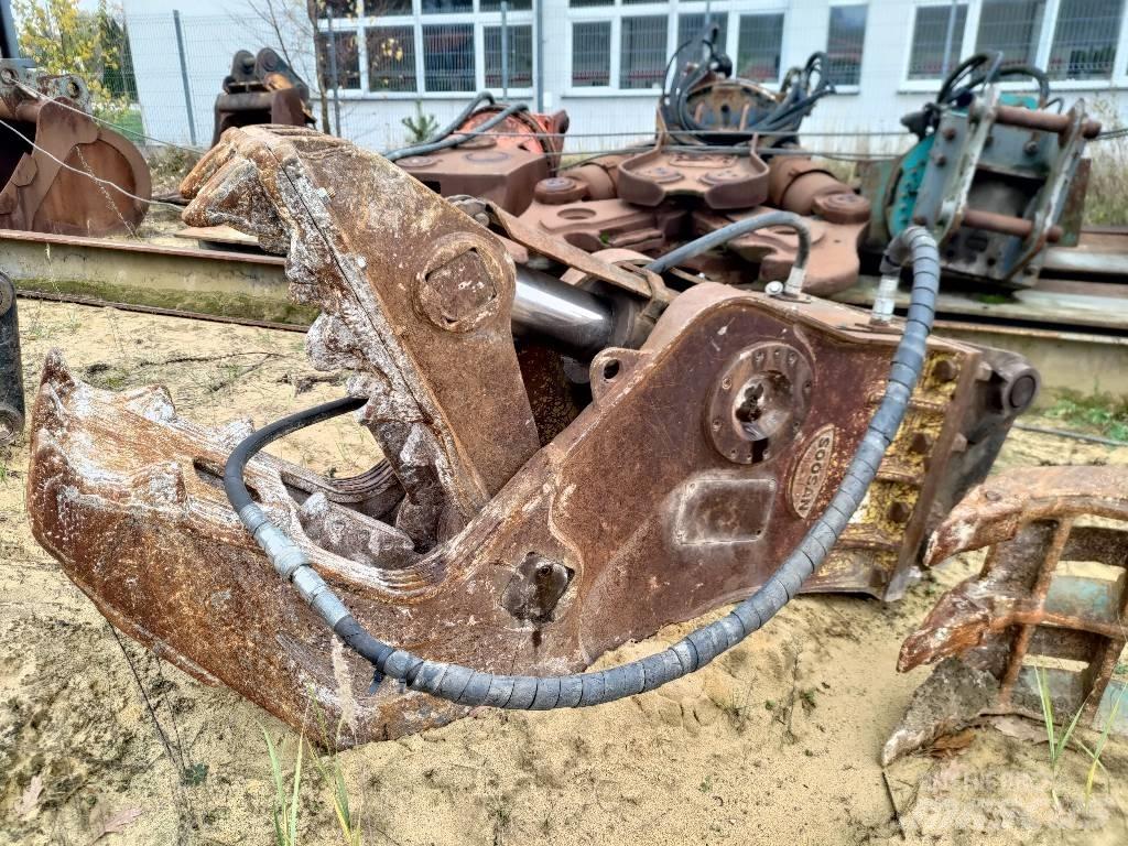 Soosan 300 Pulveriser (Demolition Crusher ) 