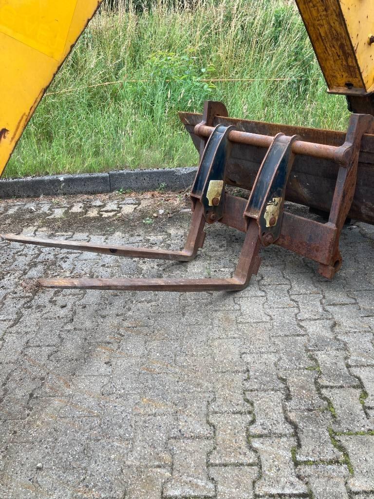 JCB 3 CX Backhoe loaders