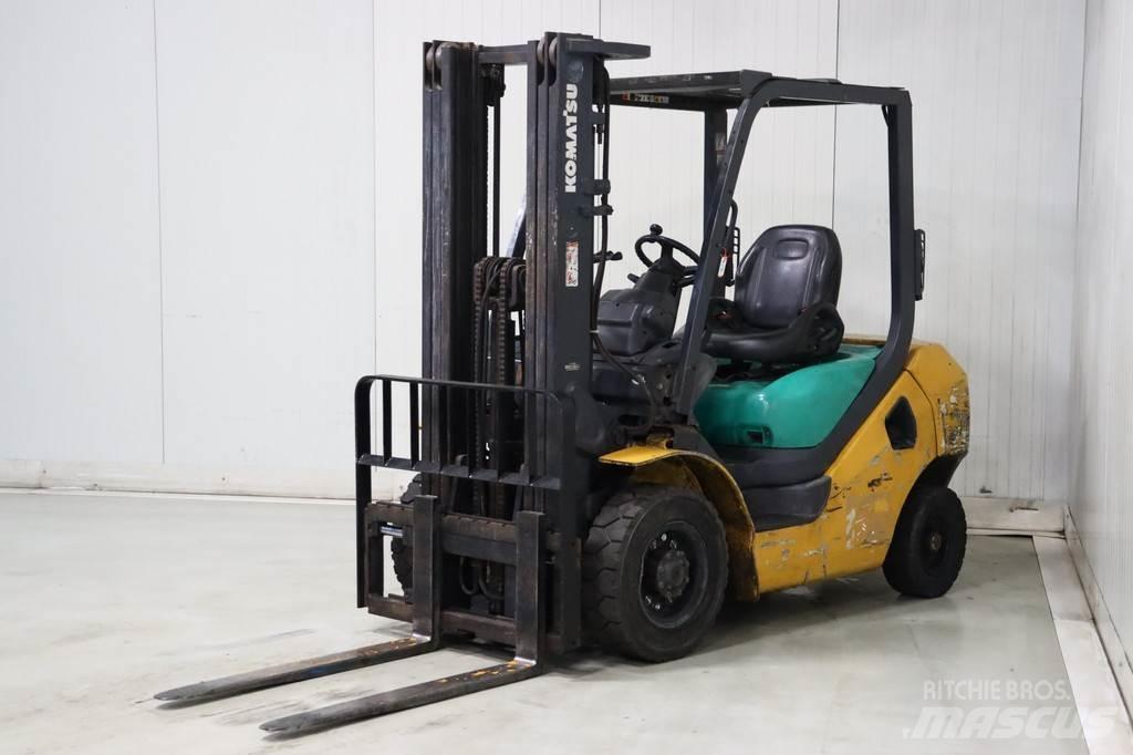 Komatsu FD25T-16 Diesel trucks