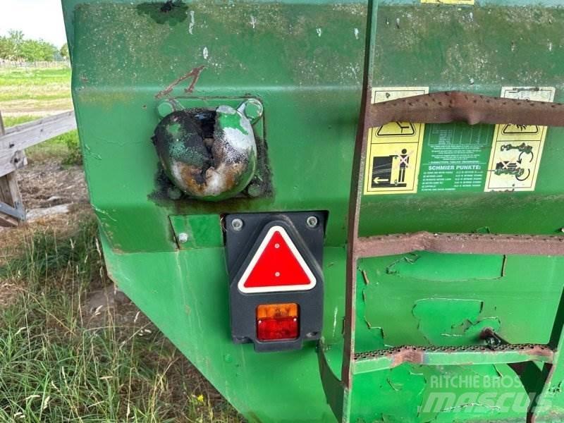 Keenan 115 FP Receiving hoppers, blowers and elevators