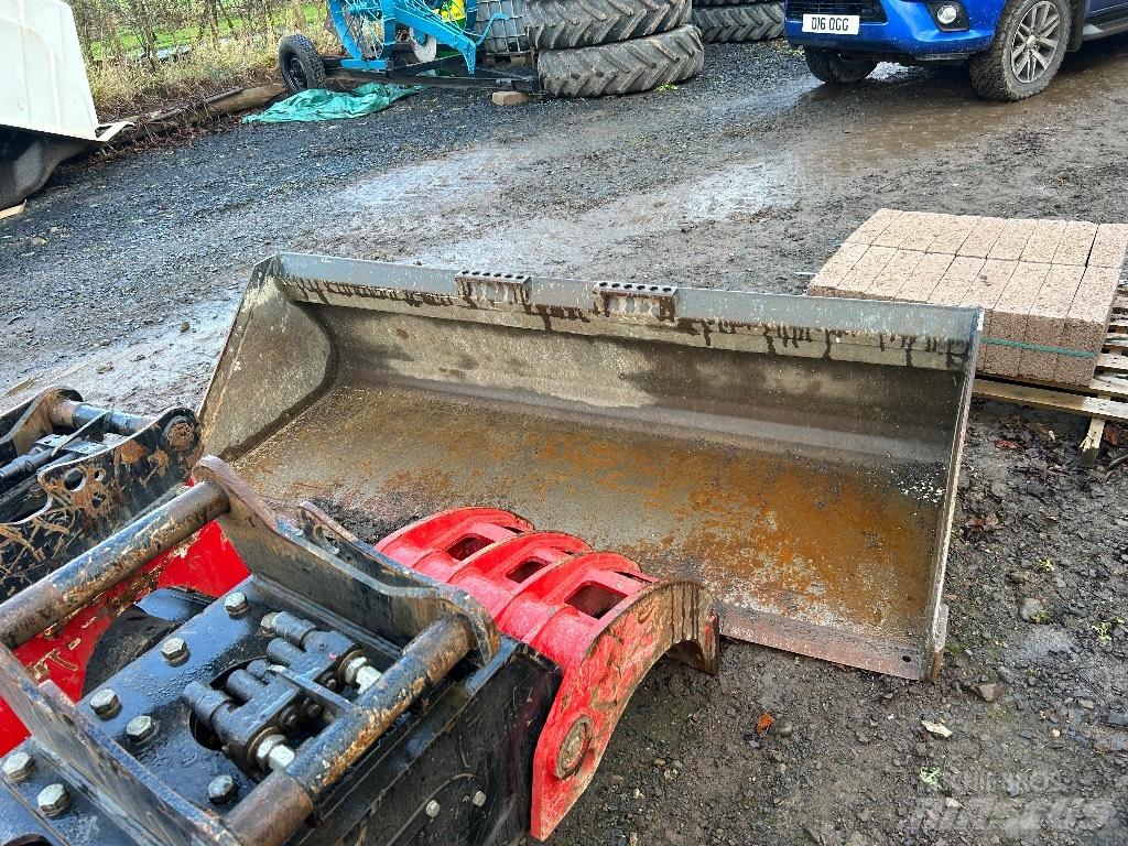 Bobcat T650 Skid steer loaders