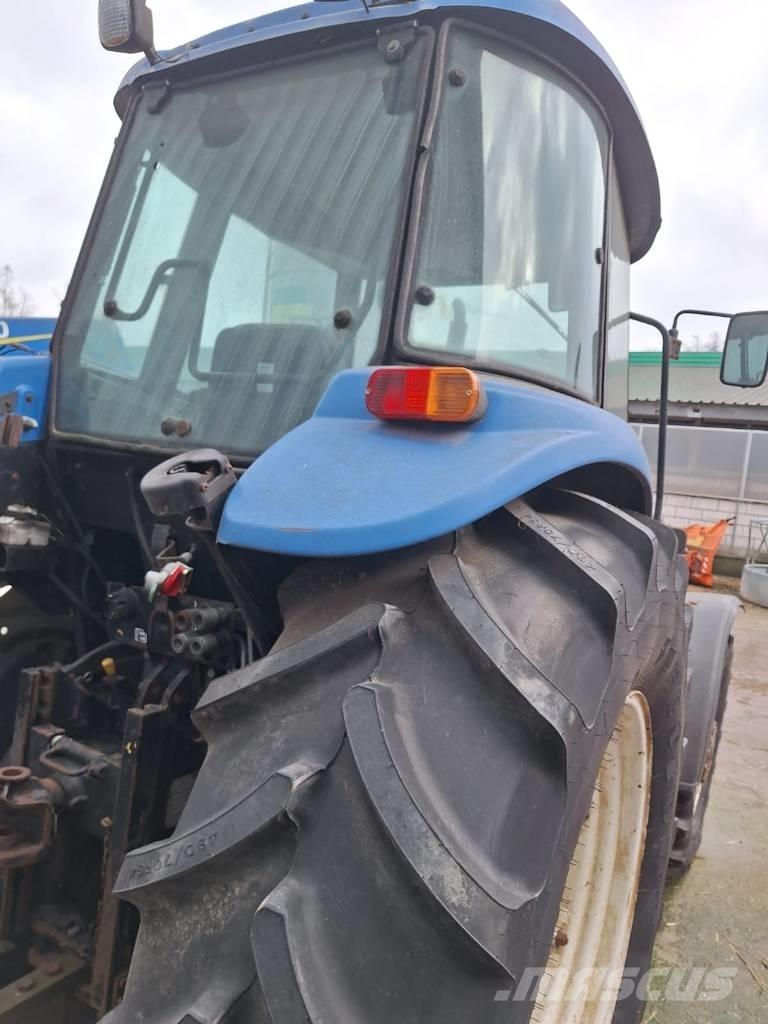 New Holland TD 95 D Tractors