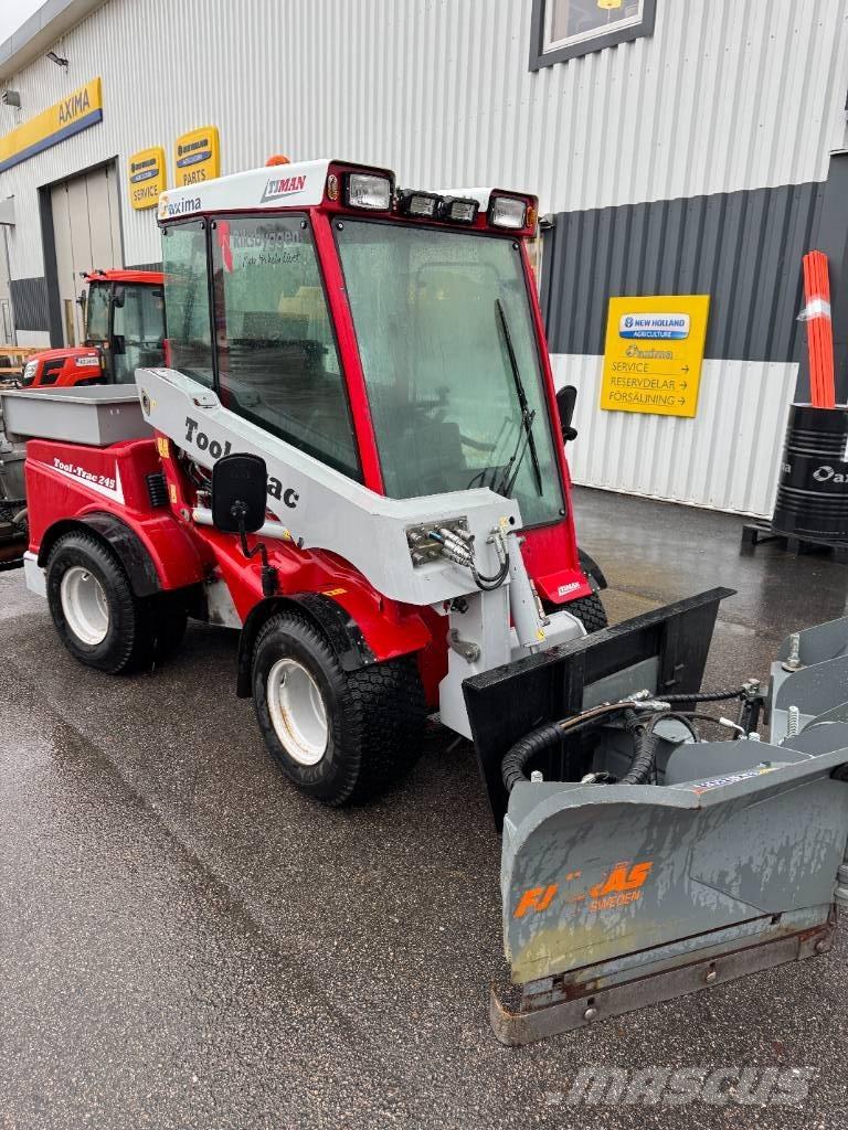 Timan Tool-Trac 245 Utility machines