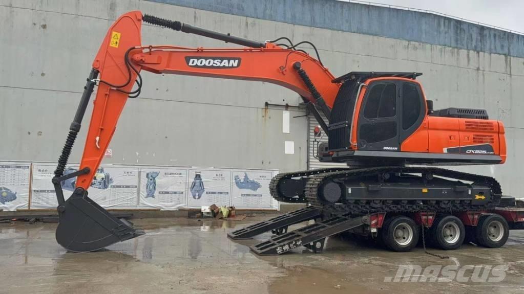 Doosan DX 225 LCA Crawler excavators
