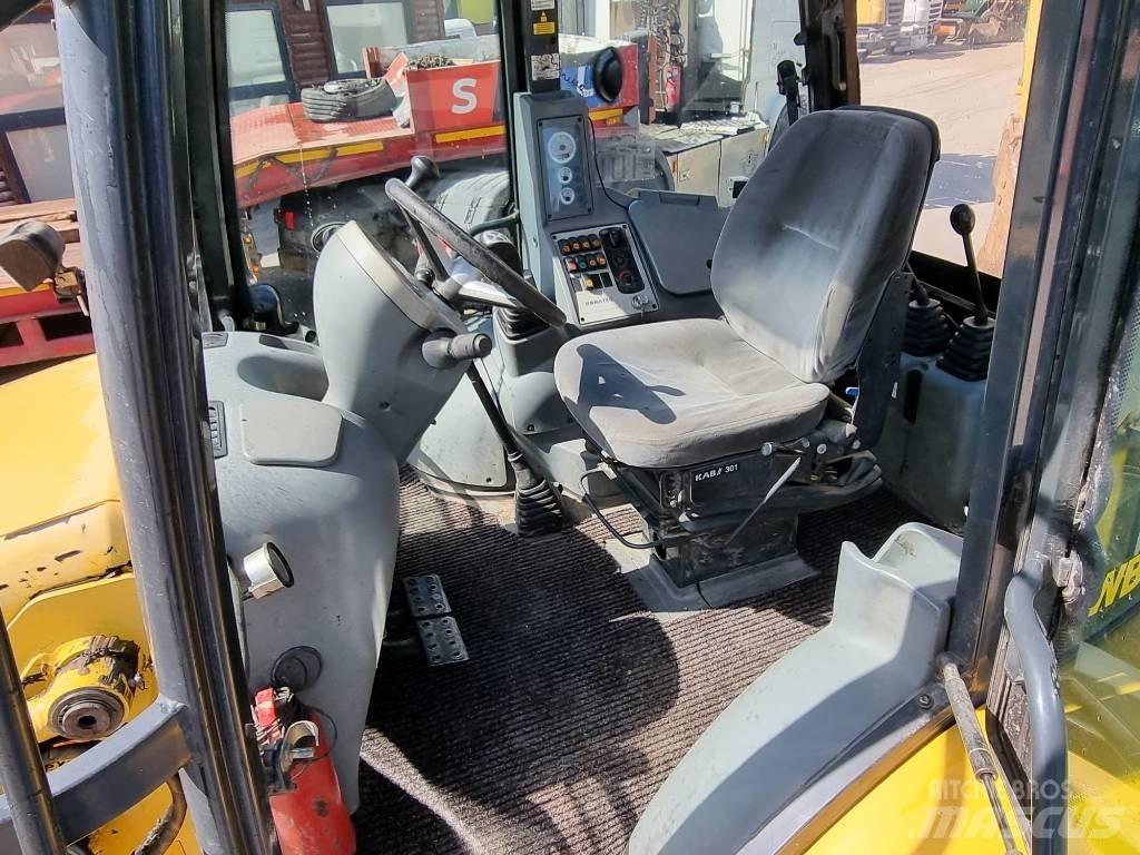 Komatsu WB 93 S-5EO Backhoe loaders