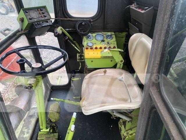 CLAAS Dominator 85 Combine harvesters
