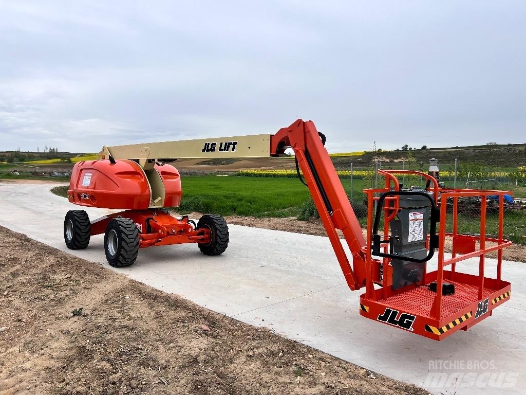 JLG 460 SJ Articulated boom lifts