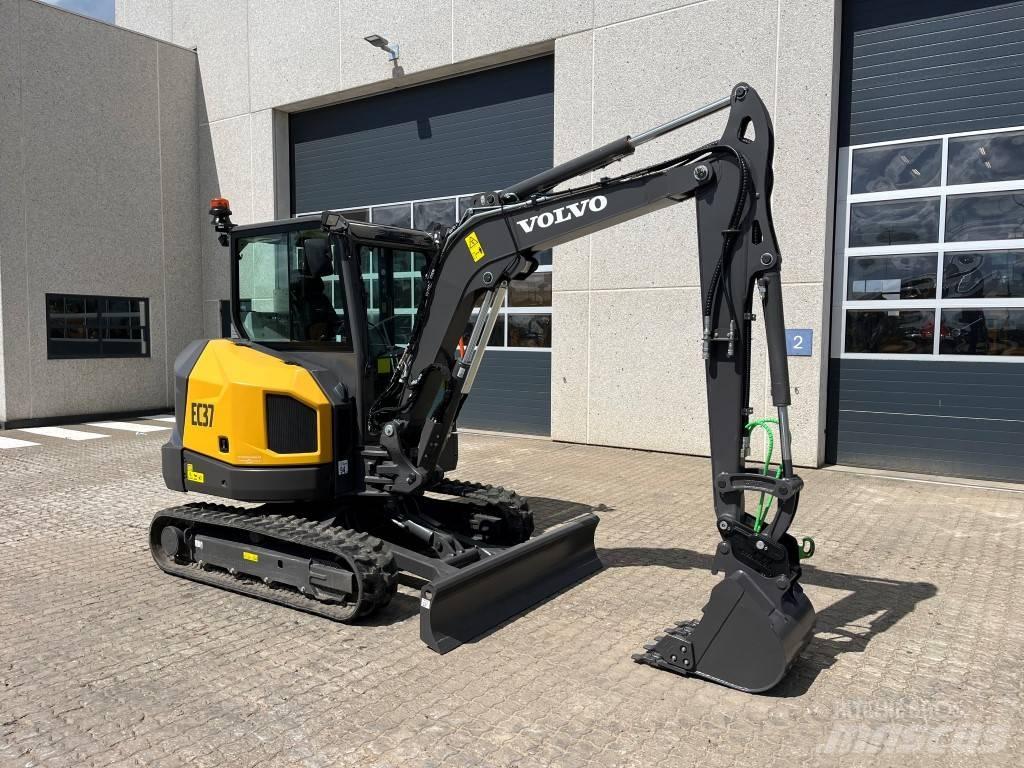 Volvo EC37F Mini excavators < 7t (Mini diggers)