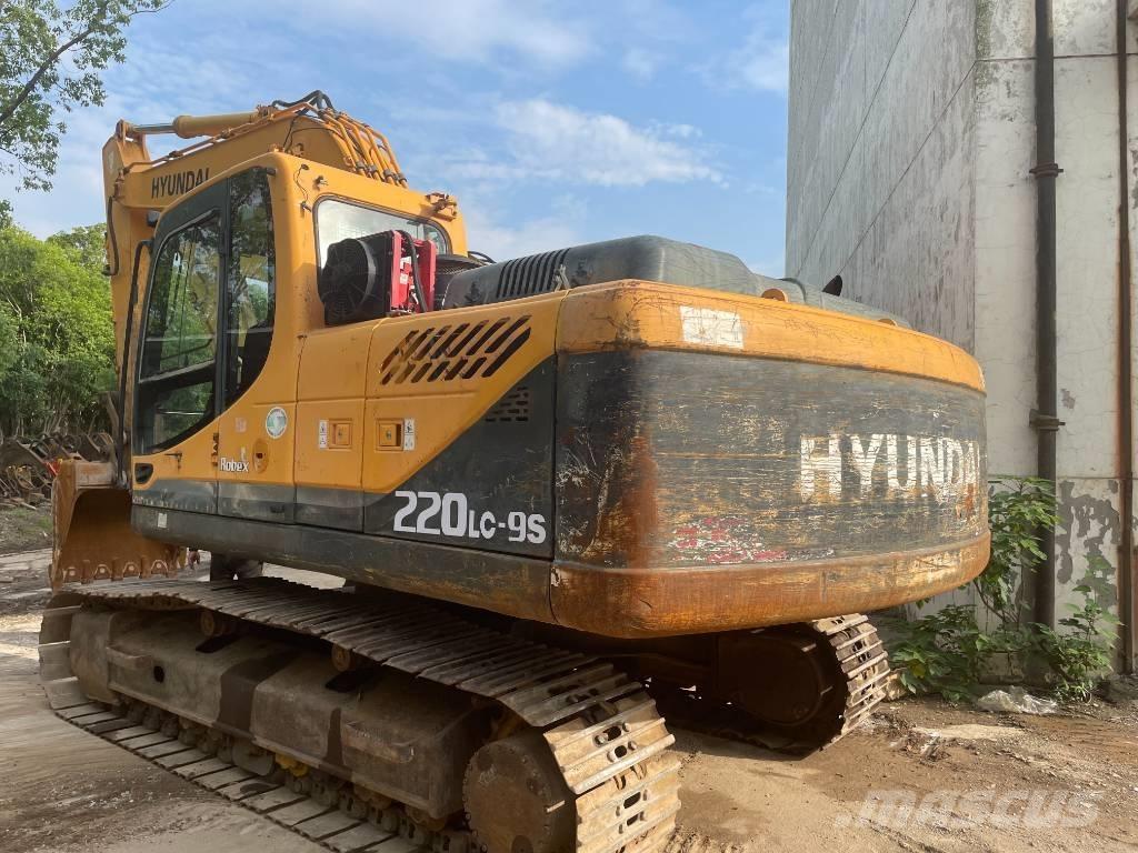 Hyundai 220LC-9S Crawler excavators