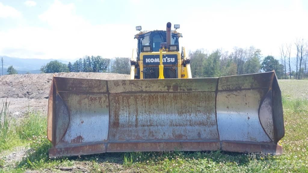 Komatsu D 65 PX-17 Crawler dozers