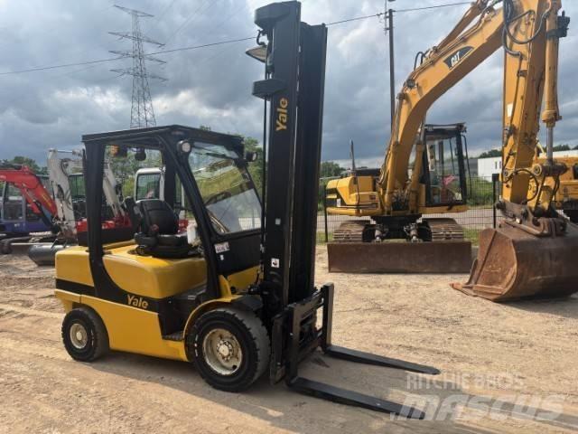 Yale GDP 35 VX Diesel trucks