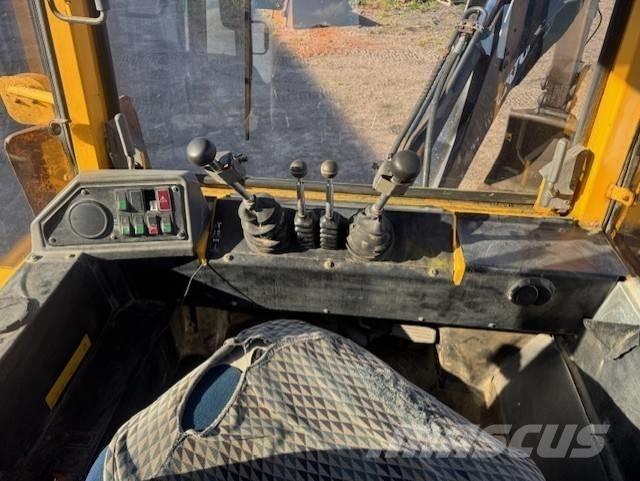 Volvo BM 6300 Backhoe loaders