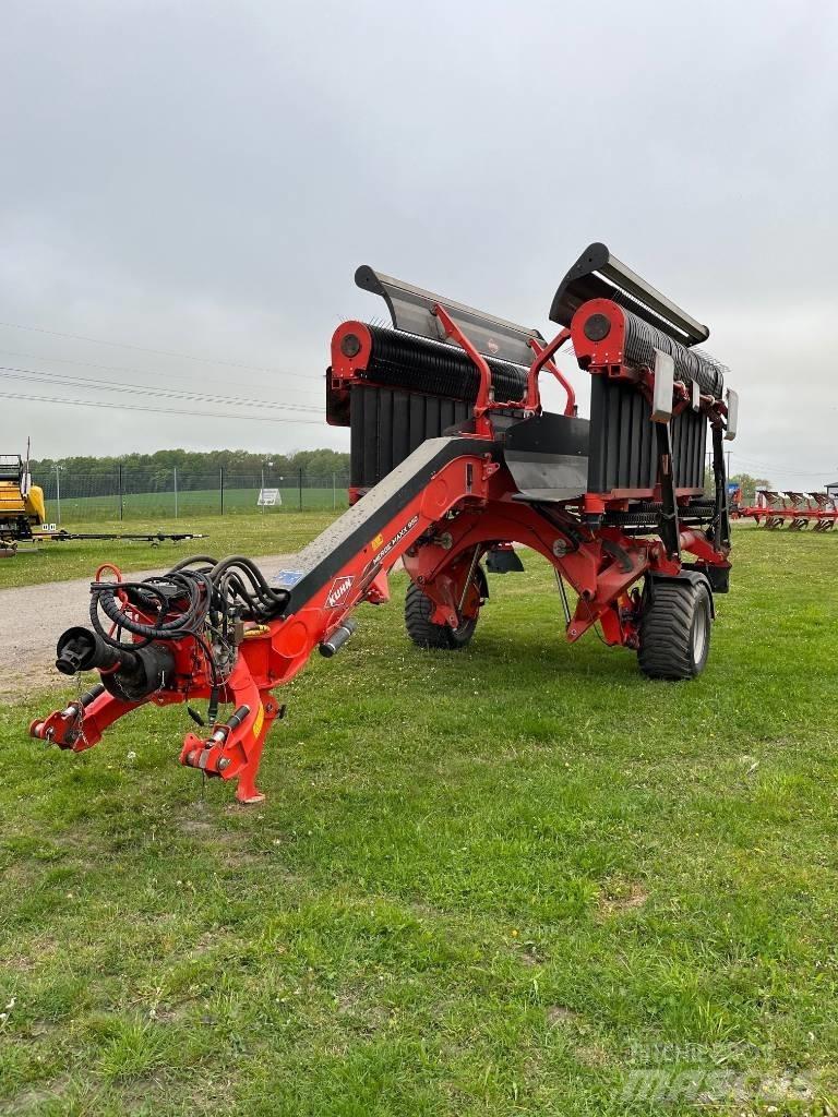 Kuhn Merge Maxx 950 Windrowers