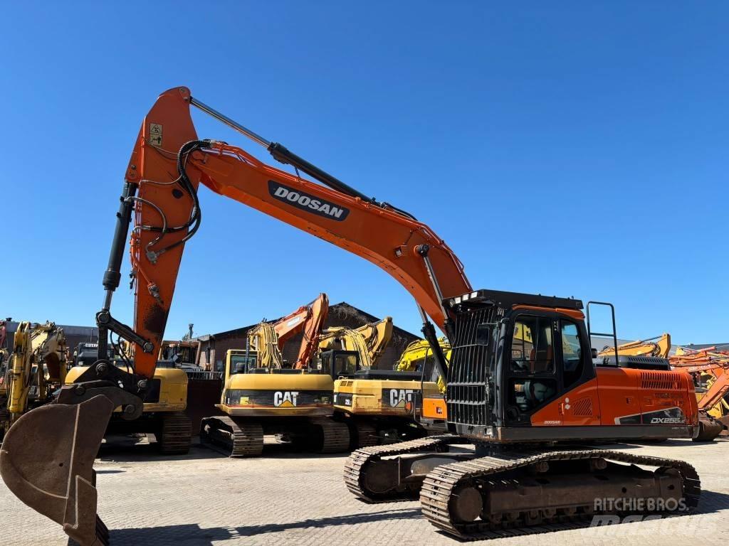 Doosan DX 255 NLC-5 Crawler excavators
