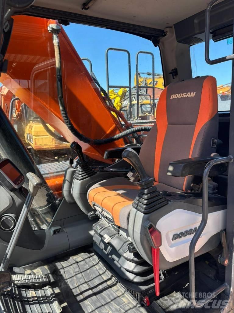 Doosan DX 255 NLC-5 Crawler excavators