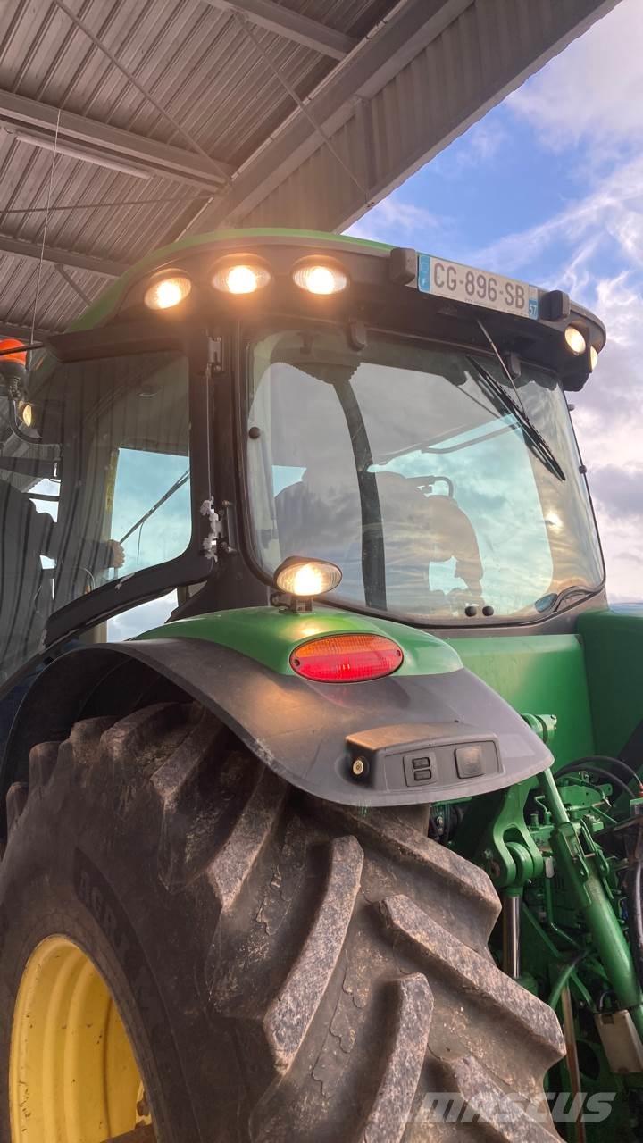 John Deere 7260R Tractors