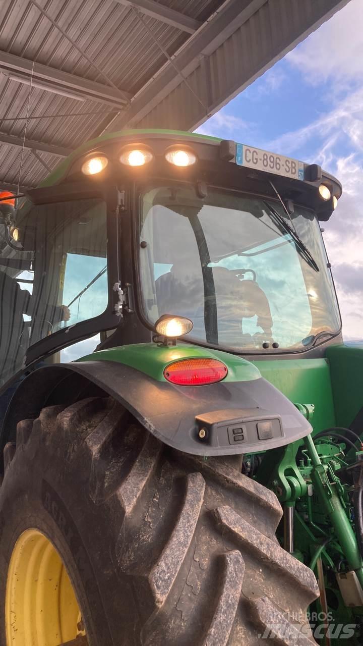John Deere 7260R Tractors