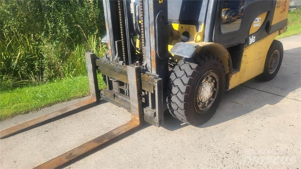 Yale GDP40VX5 Diesel trucks