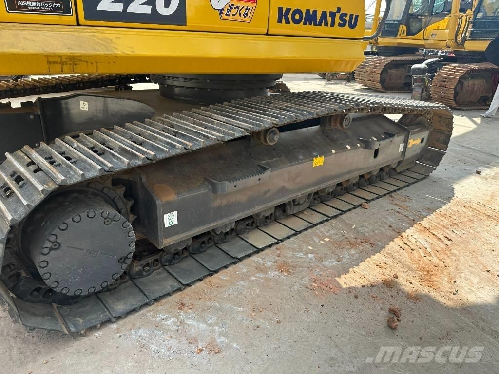 Komatsu PC220-8 Midi excavators  7t - 12t