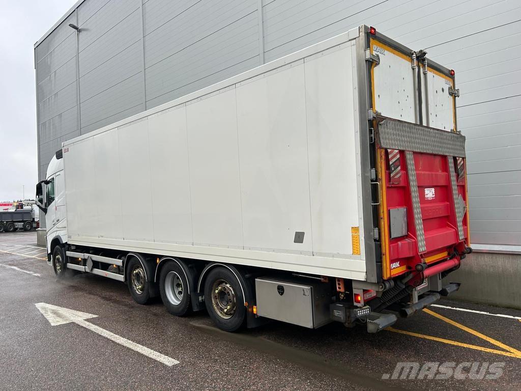 Volvo FH Box body trucks