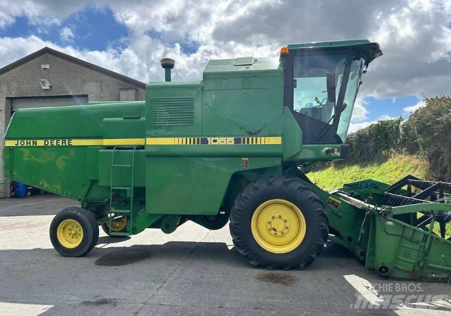 John Deere 1055 Combine harvesters