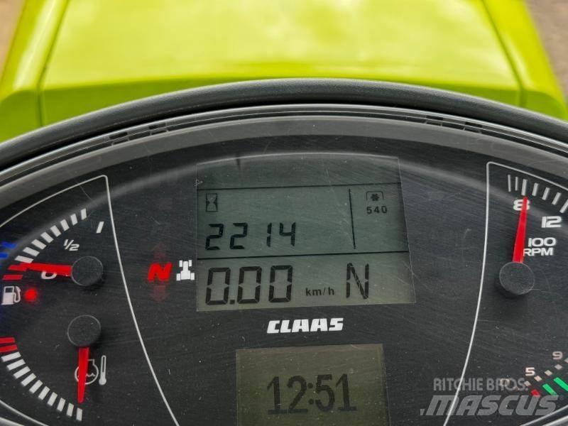 CLAAS AXION 870 Tractors