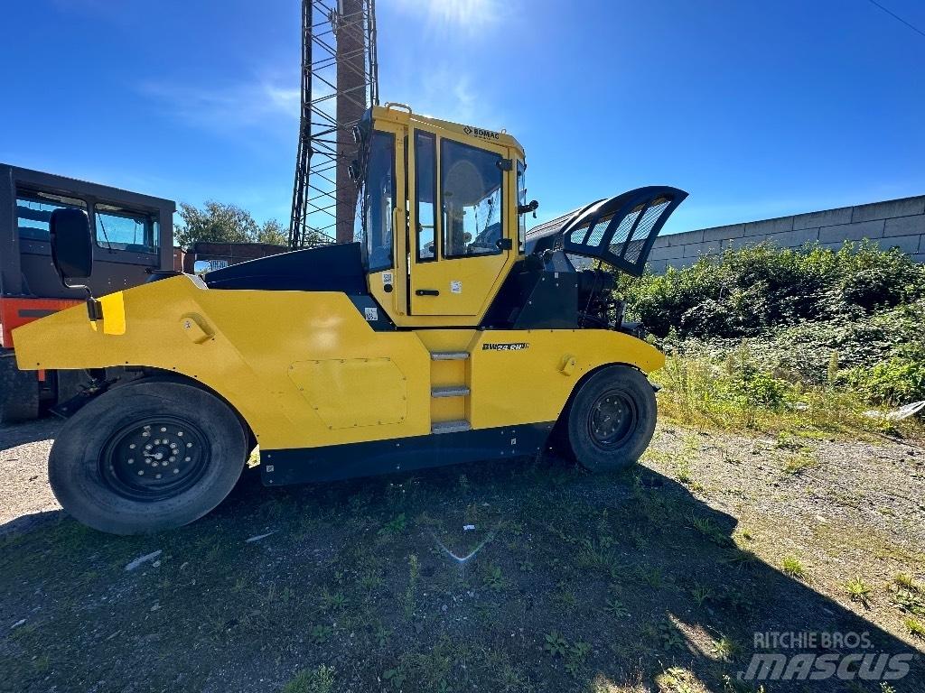 Bomag BW24RH Pneumatic tired rollers