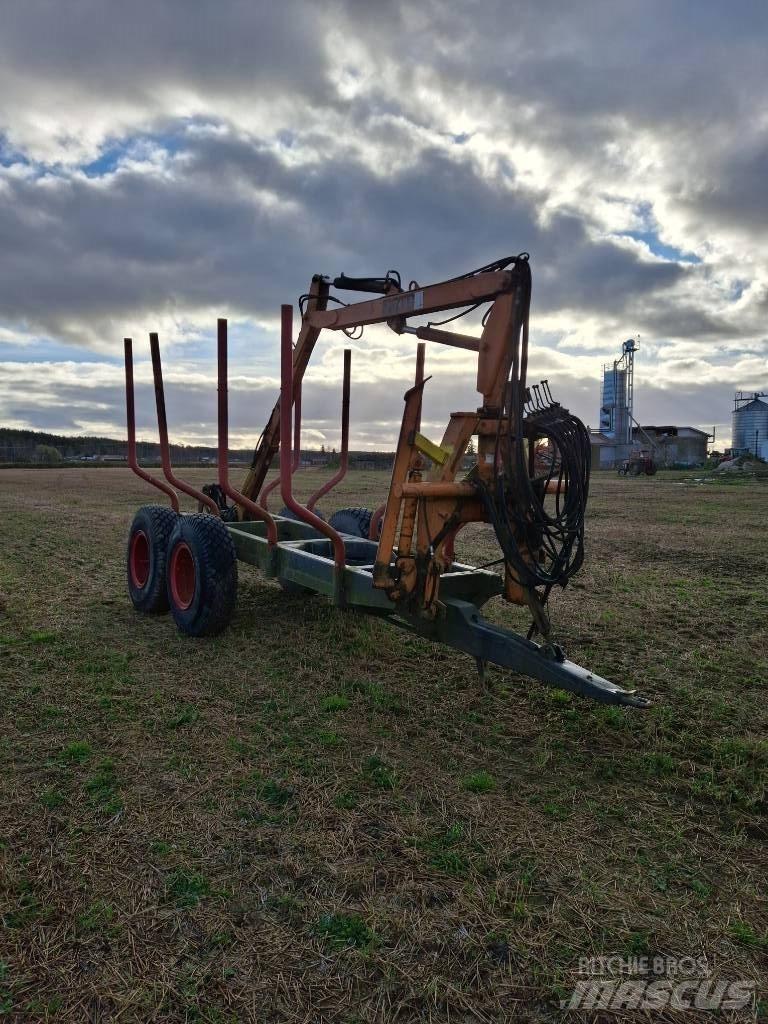 Evi 2400 Forest trailers