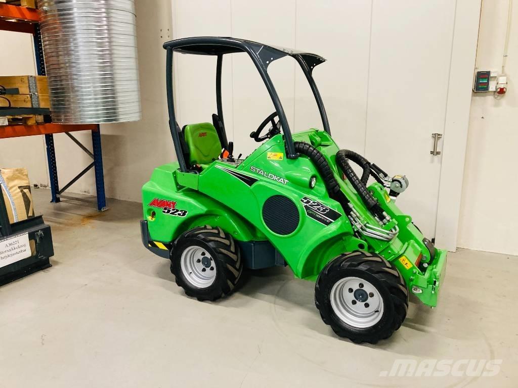 Avant 523 Mini loaders