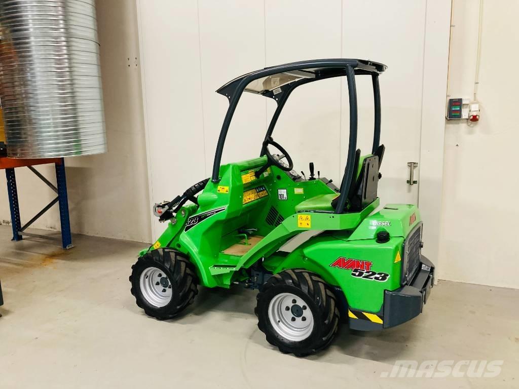 Avant 523 Mini loaders