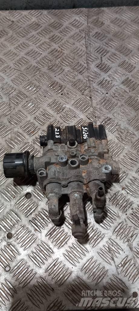 Scania 94 D.   1499799 Brakes
