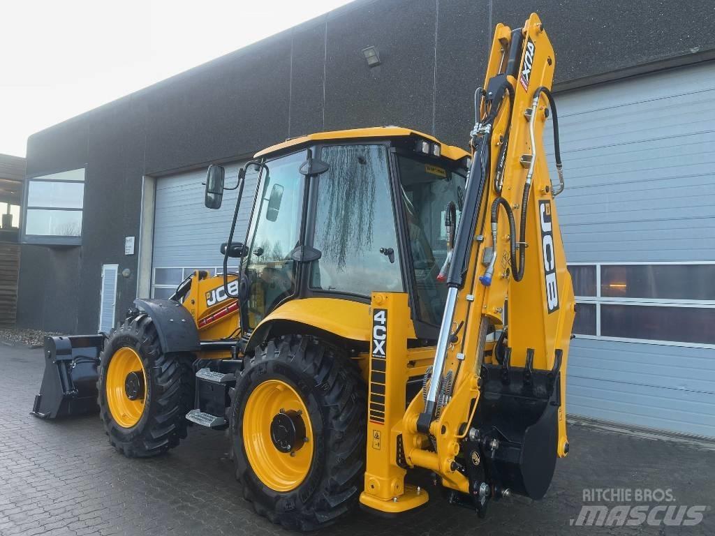 JCB 4CX Pro Backhoe loaders