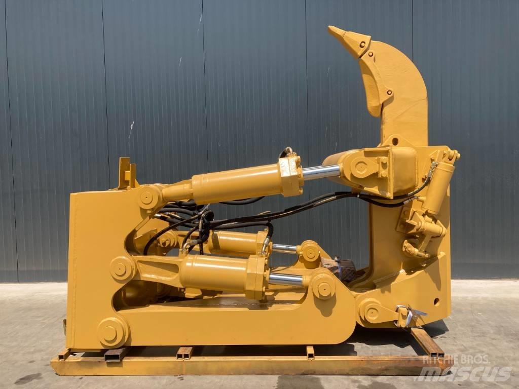CAT D8N Scarifiers