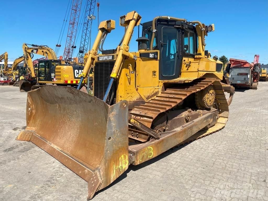 CAT D6T XW NVT Crawler dozers