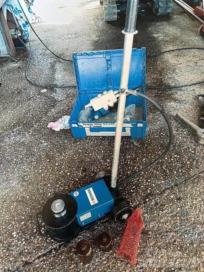  Berner YAK 215/P Material Handling - Others