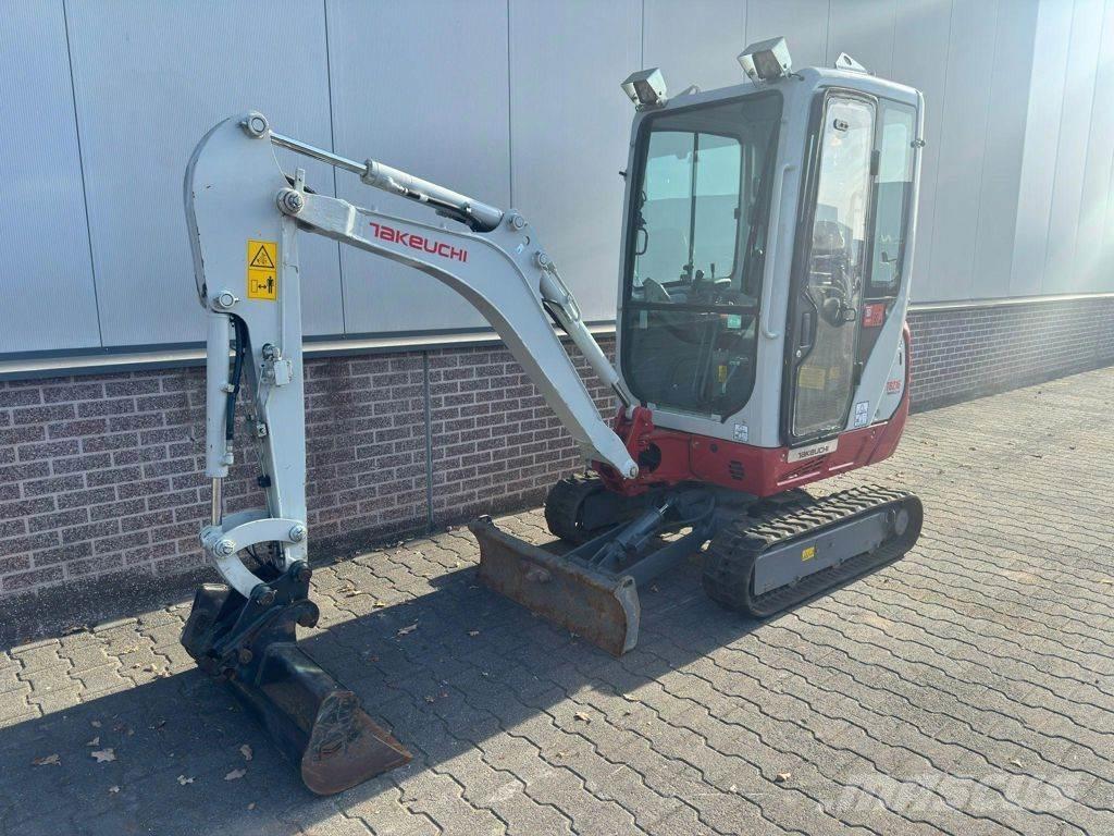 Takeuchi TB216 Mini excavators < 7t (Mini diggers)