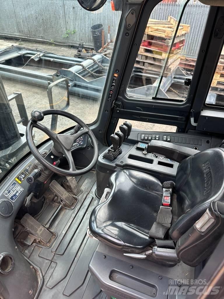 Hyundai 70 D-9 Diesel trucks