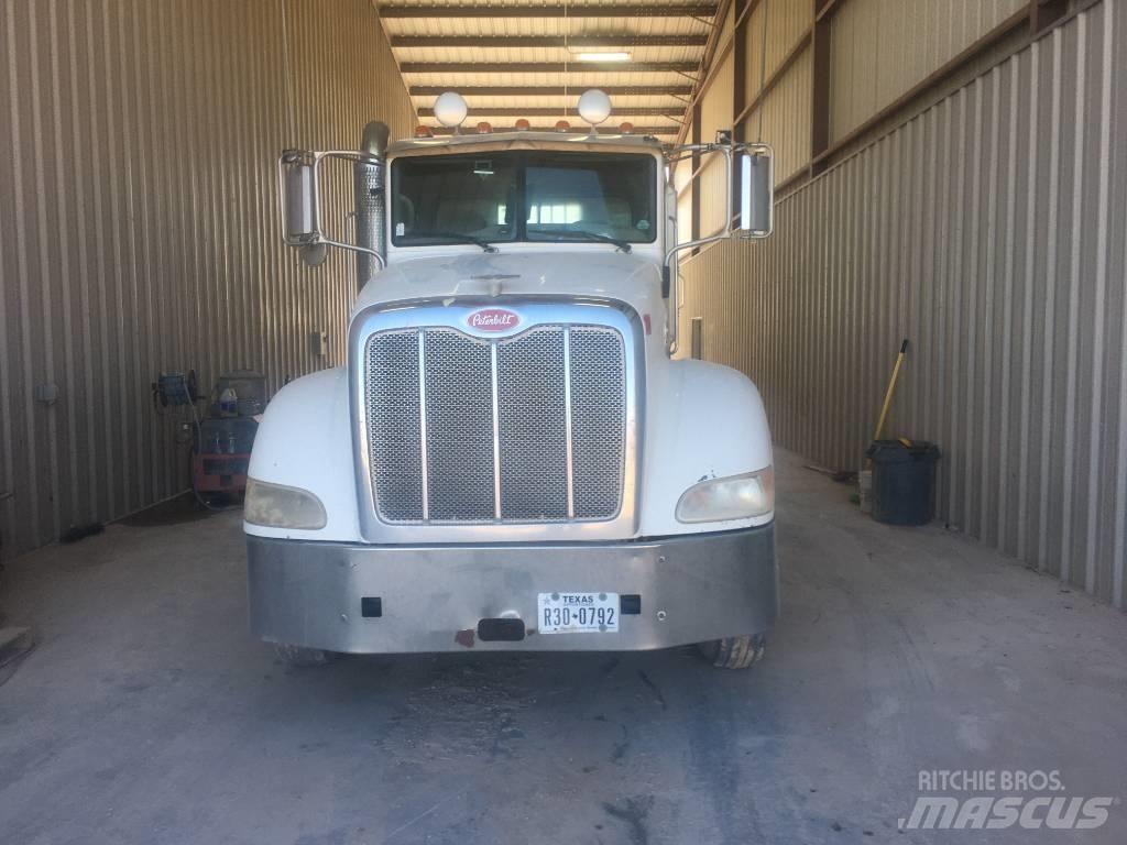 Peterbilt 386 Tractor Units