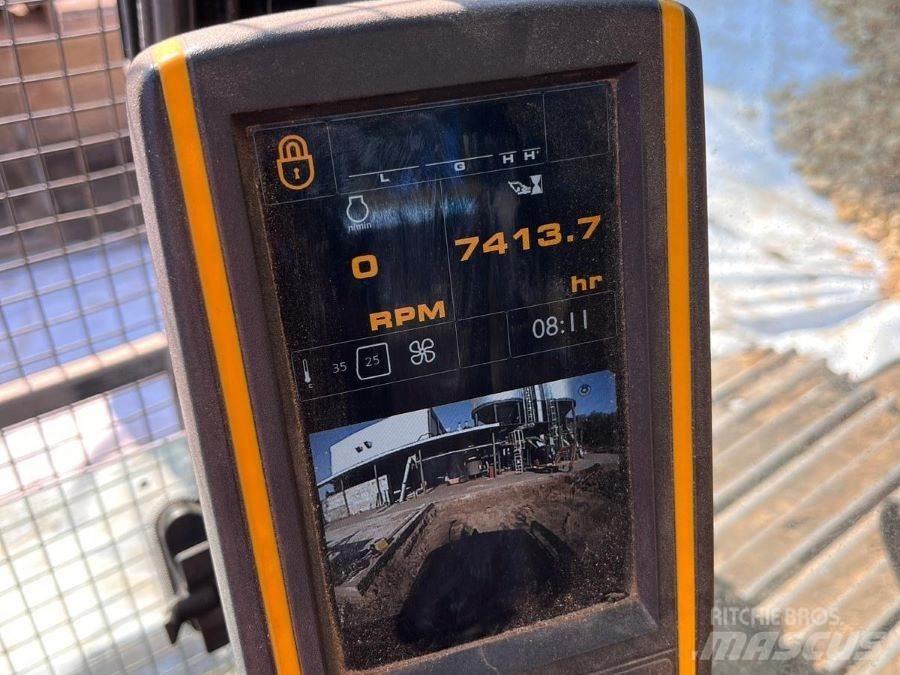 JCB JS130LC Crawler excavators