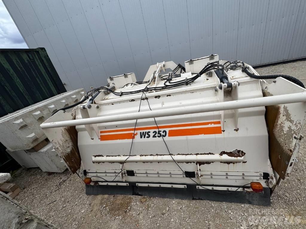 Wirtgen WS 250 Asphalt recyclers