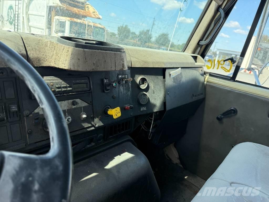 International 2574 Waste trucks