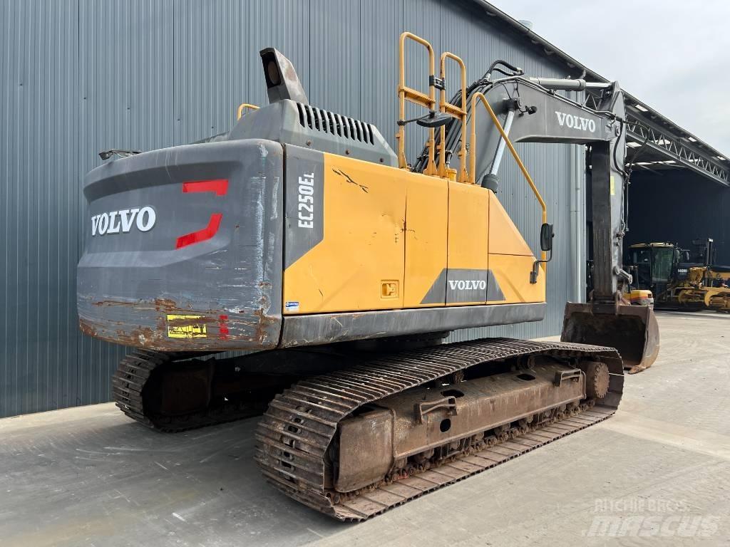 Volvo EC250E L Crawler excavators